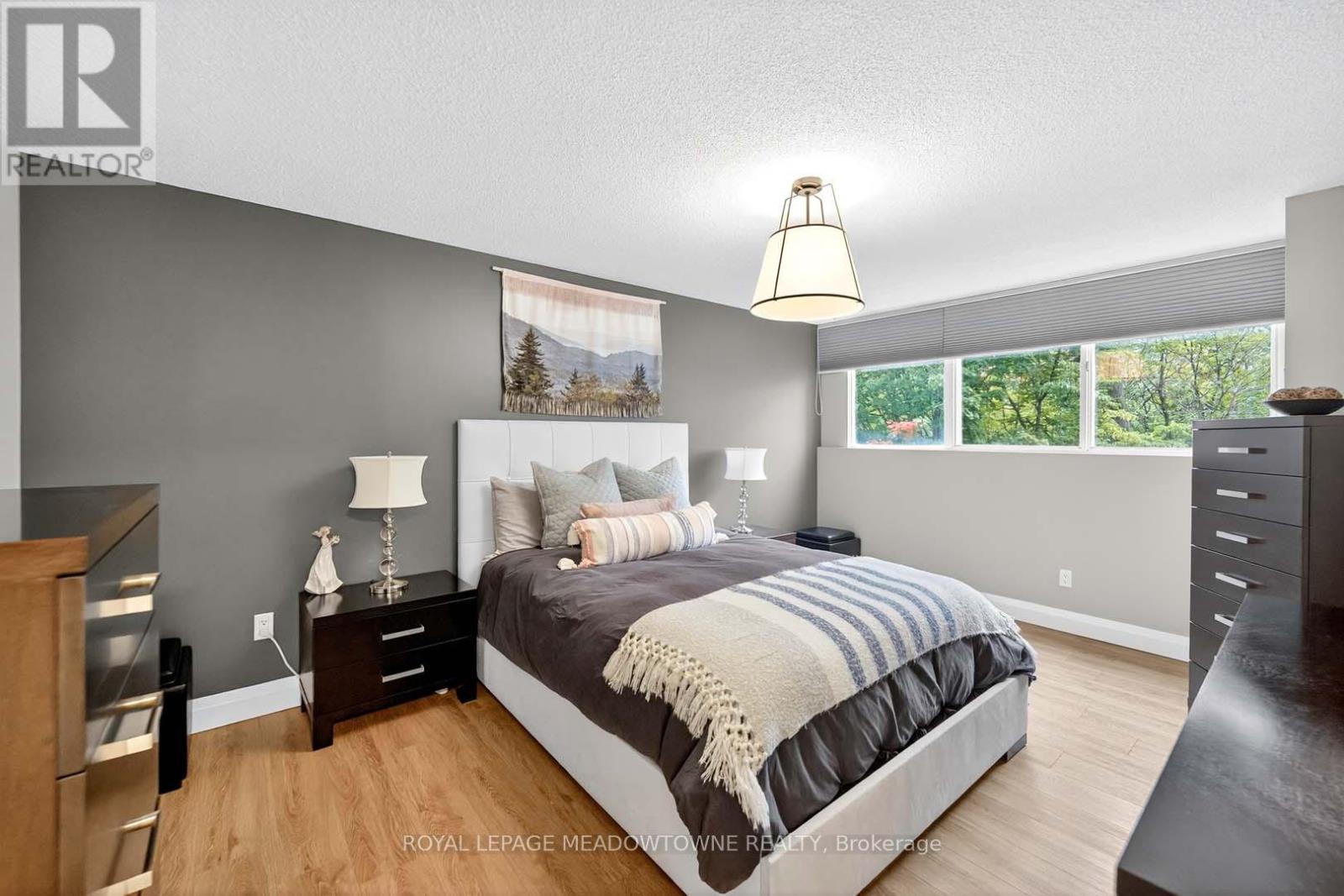 102 - 3695 Kaneff Crescent, Mississauga, Ontario  L5A 4B6 - Photo 28 - W12427741