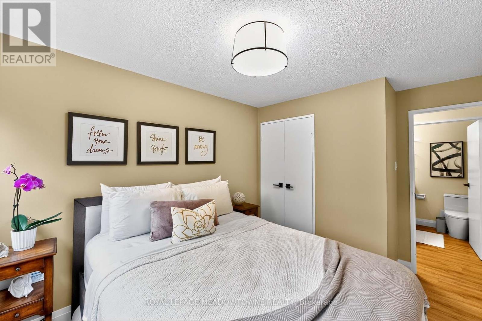 102 - 3695 Kaneff Crescent, Mississauga, Ontario  L5A 4B6 - Photo 33 - W12427741