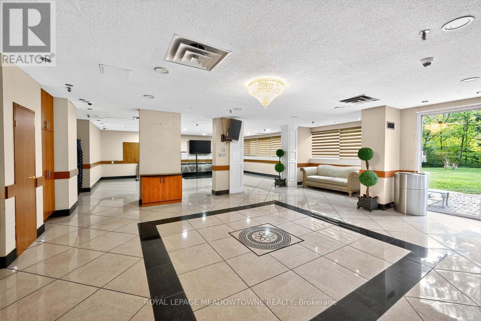 102 - 3695 Kaneff Crescent, Mississauga, Ontario  L5A 4B6 - Photo 45 - W12427741