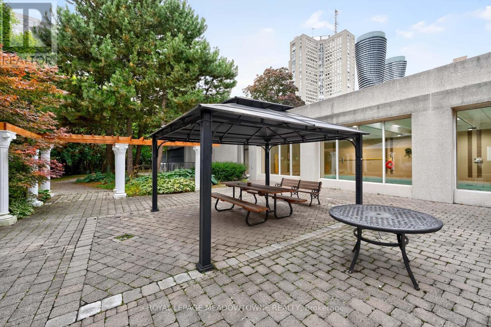 102 - 3695 Kaneff Crescent, Mississauga, Ontario  L5A 4B6 - Photo 48 - W12427741