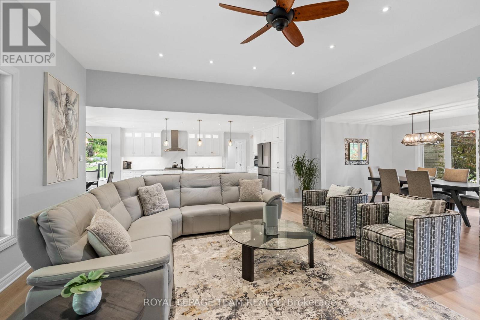6903 Twin Lakes Avenue, Ottawa, Ontario  K4P 1P1 - Photo 11 - X12427764