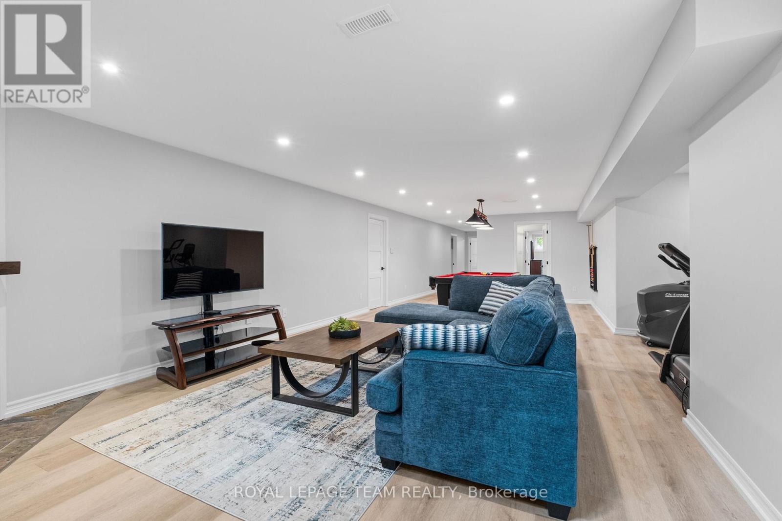 6903 Twin Lakes Avenue, Ottawa, Ontario  K4P 1P1 - Photo 30 - X12427764