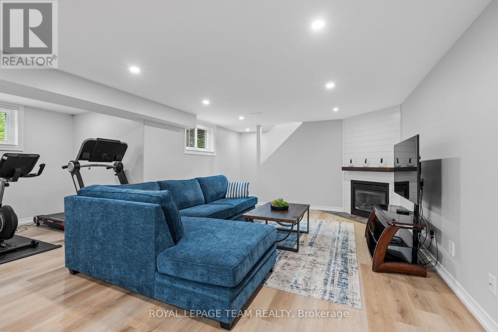 6903 Twin Lakes Avenue, Ottawa, Ontario  K4P 1P1 - Photo 31 - X12427764