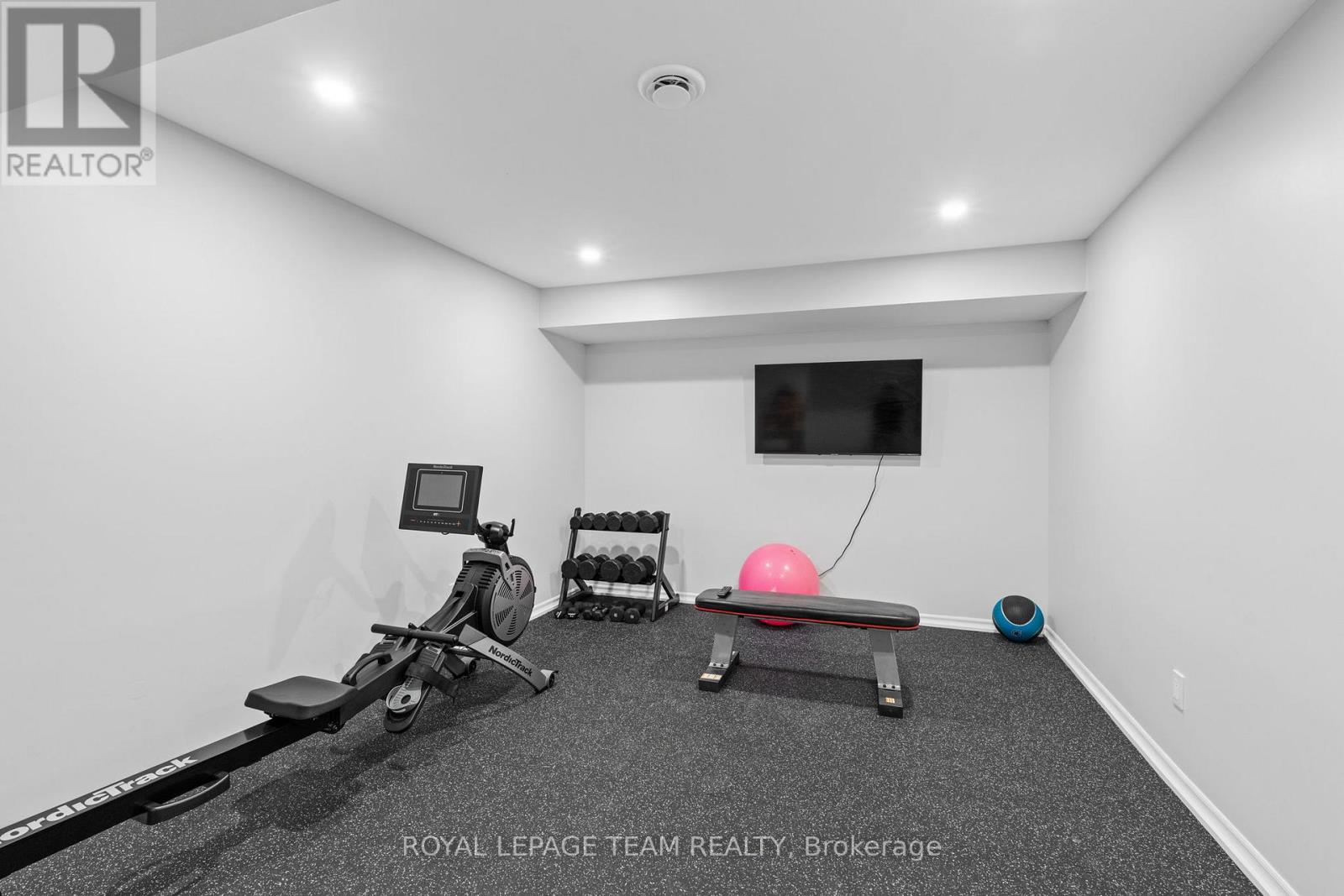 6903 Twin Lakes Avenue, Ottawa, Ontario  K4P 1P1 - Photo 36 - X12427764