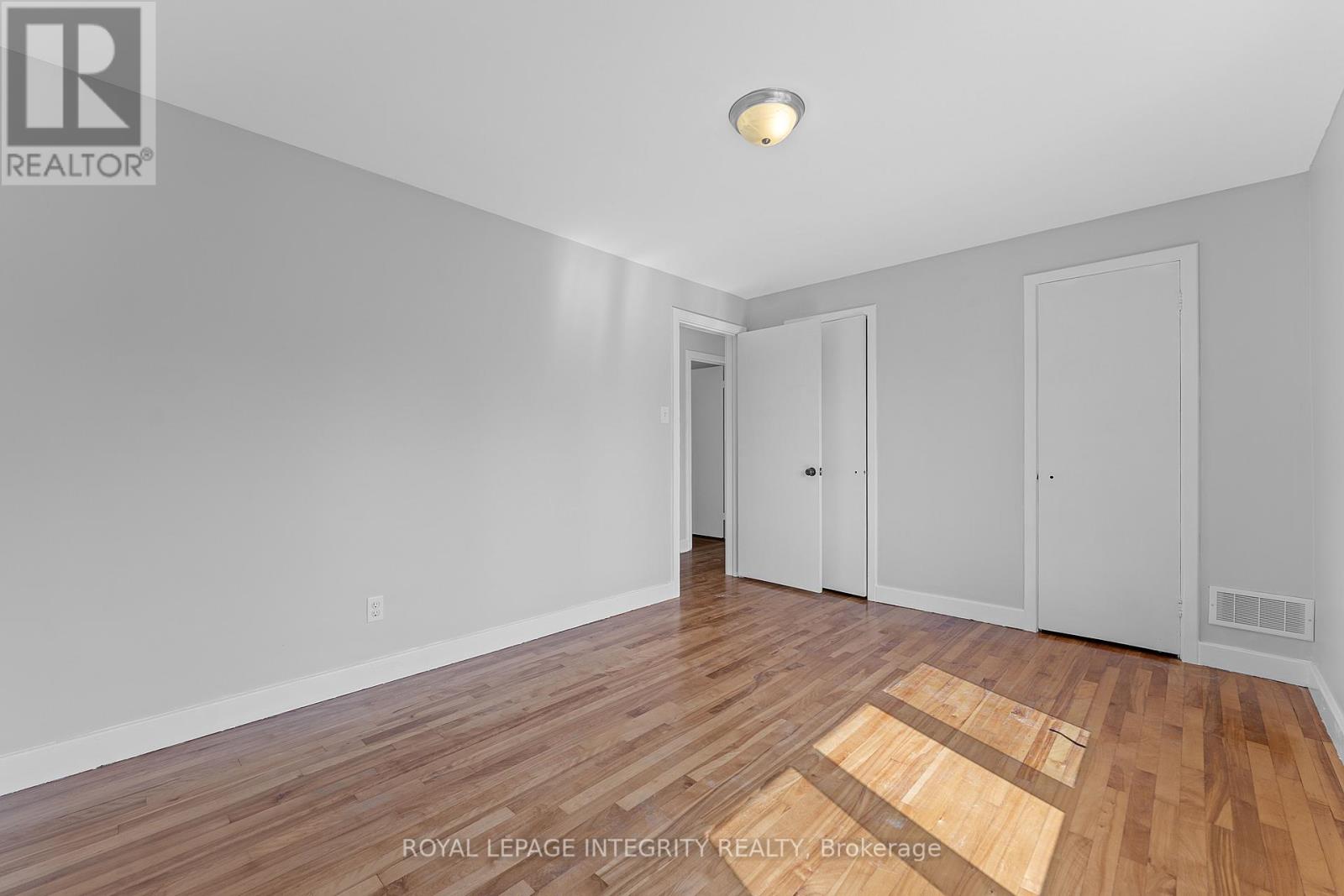 1350 Leaside Avenue, Ottawa, Ontario  K1Z 7R1 - Photo 17 - X12427766