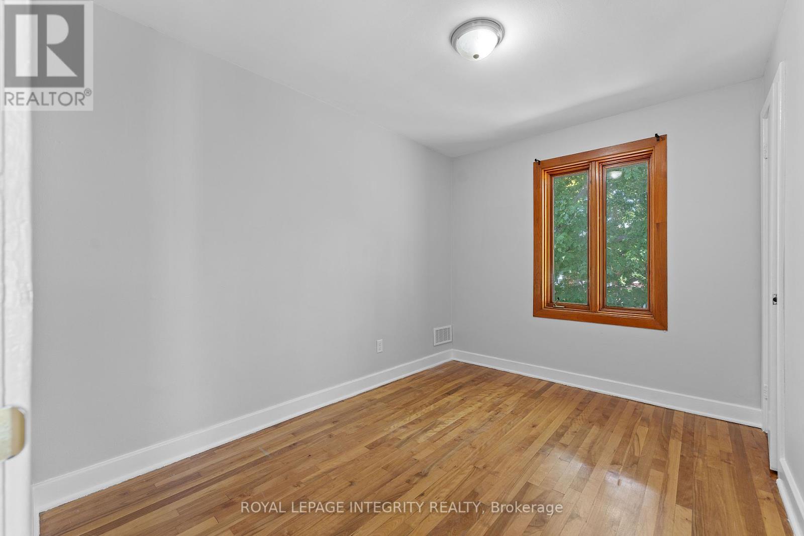 1350 Leaside Avenue, Ottawa, Ontario  K1Z 7R1 - Photo 20 - X12427766