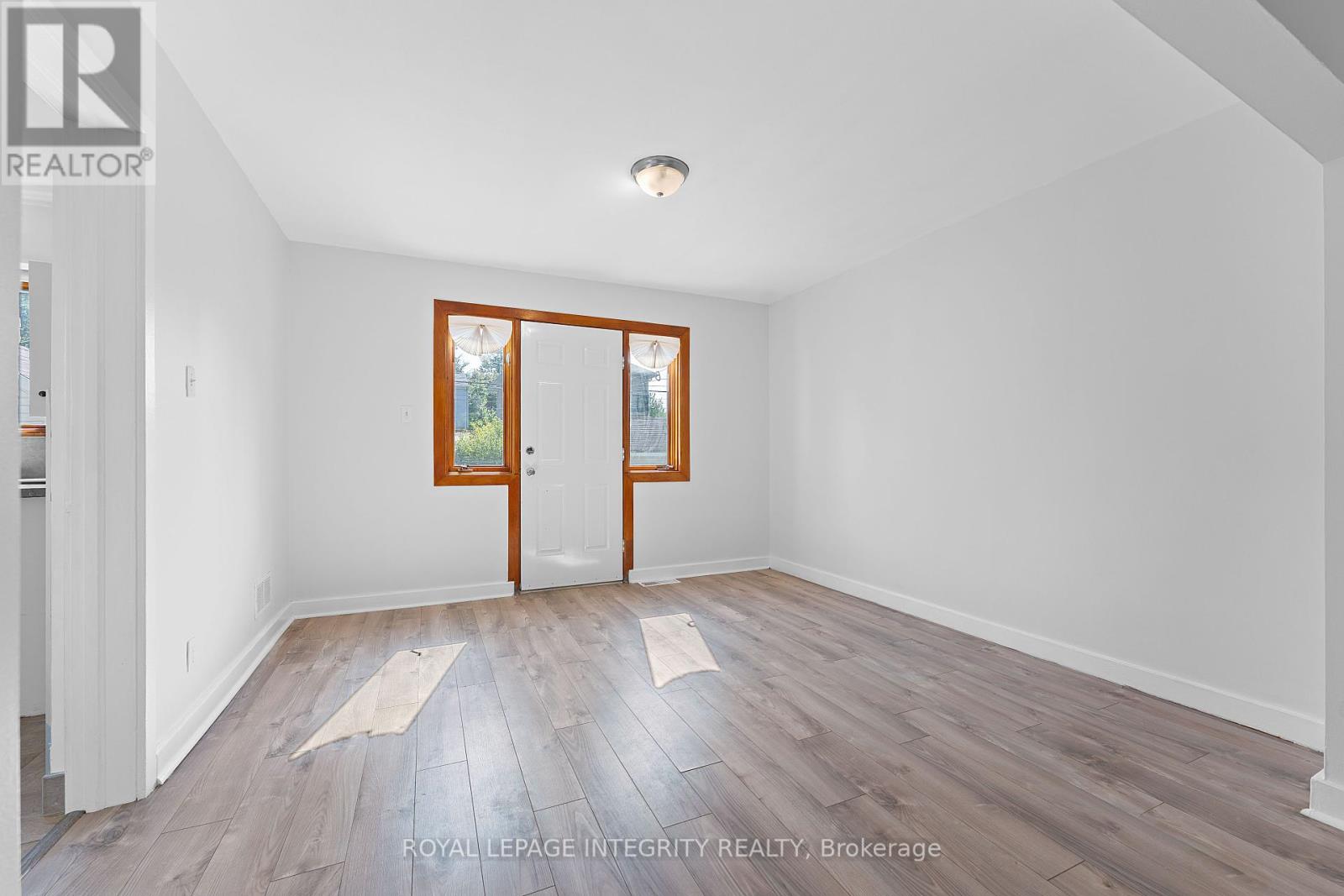 1350 Leaside Avenue, Ottawa, Ontario  K1Z 7R1 - Photo 9 - X12427766