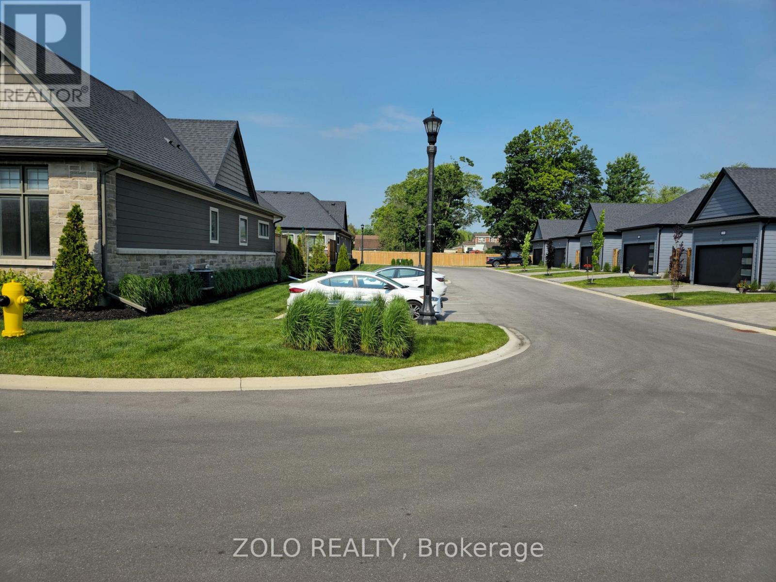 82 - 154 Port Robinson Road, Pelham, Ontario  L0S 1E6 - Photo 3 - X12427745