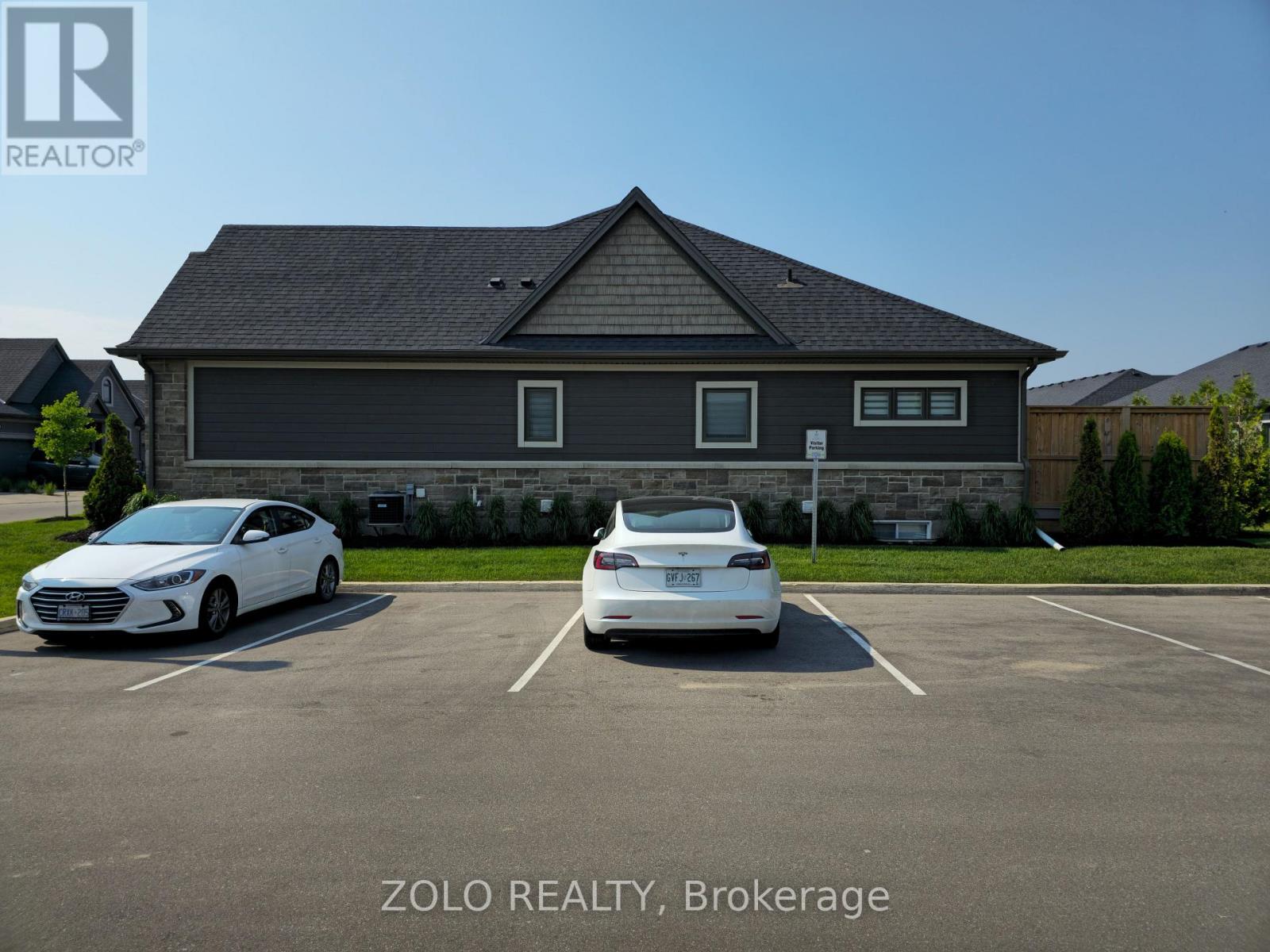 82 - 154 Port Robinson Road, Pelham, Ontario  L0S 1E6 - Photo 4 - X12427745