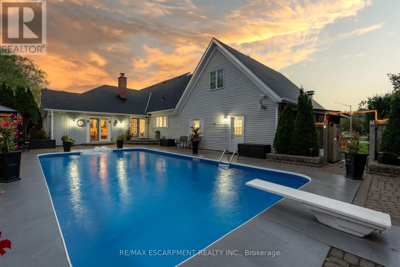 24 Meander Close, Hamilton, Ontario  L0R 1H1 - Photo 44 - X12427747