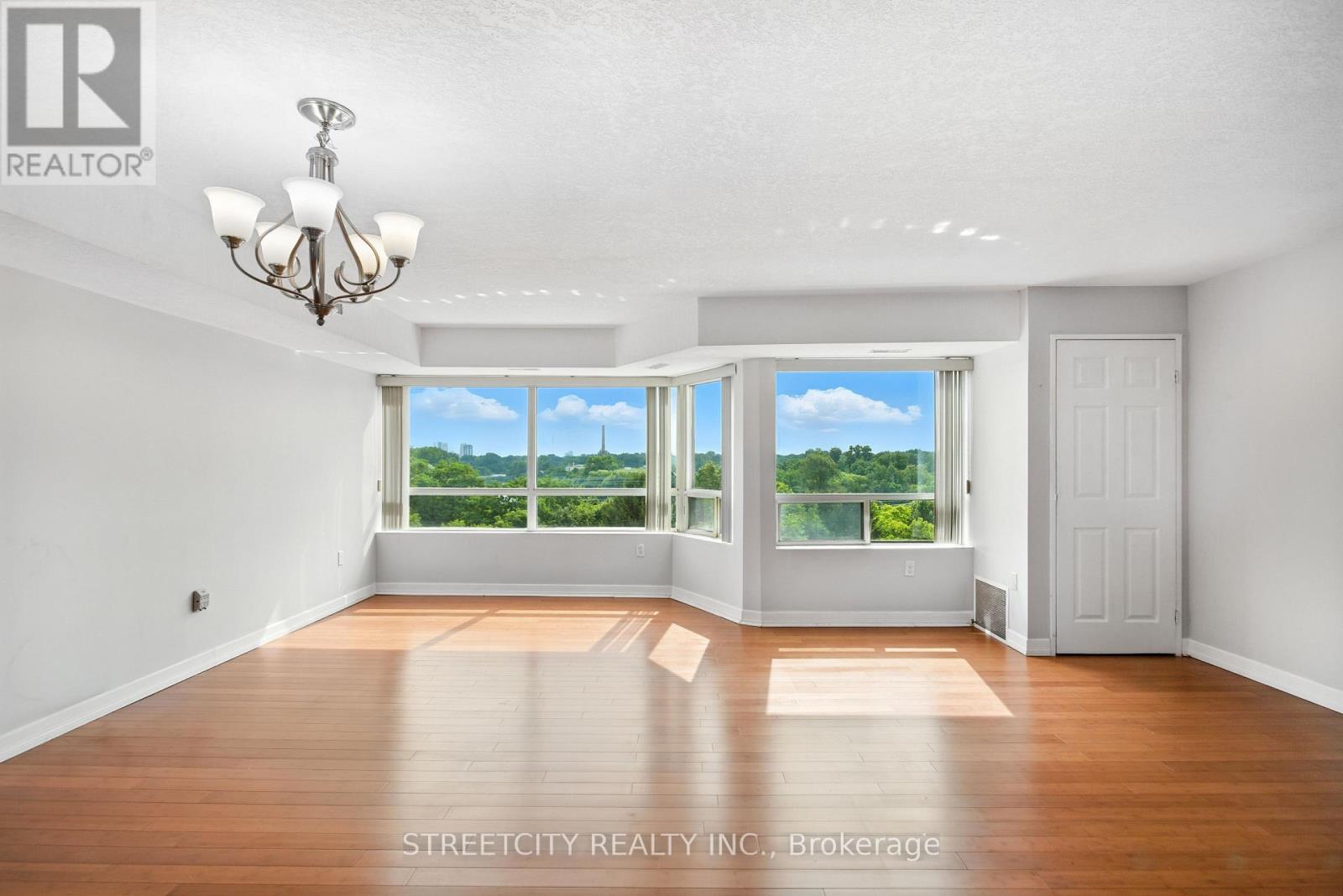 606 - 521 Riverside Road, London North, Ontario  N6H 5E2 - Photo 1 - X12320723