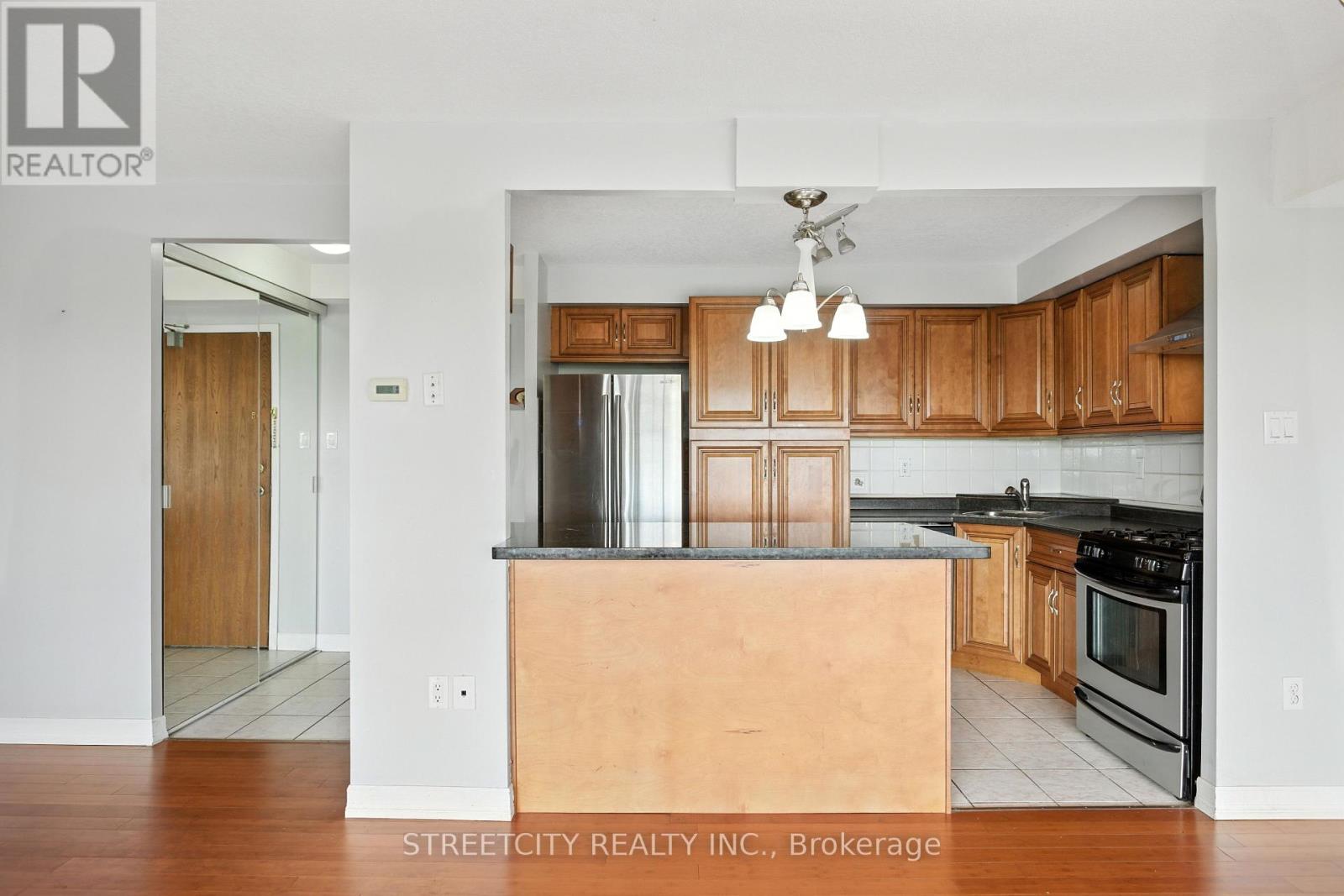 606 - 521 Riverside Road, London North, Ontario  N6H 5E2 - Photo 8 - X12320723