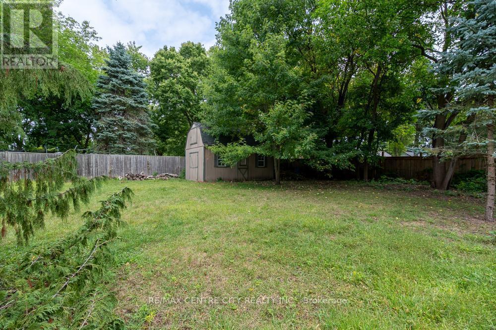 98 Oak Street, London East, Ontario  N5Z 2H6 - Photo 20 - X12388292