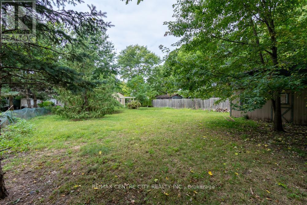 98 Oak Street, London East, Ontario  N5Z 2H6 - Photo 21 - X12388292