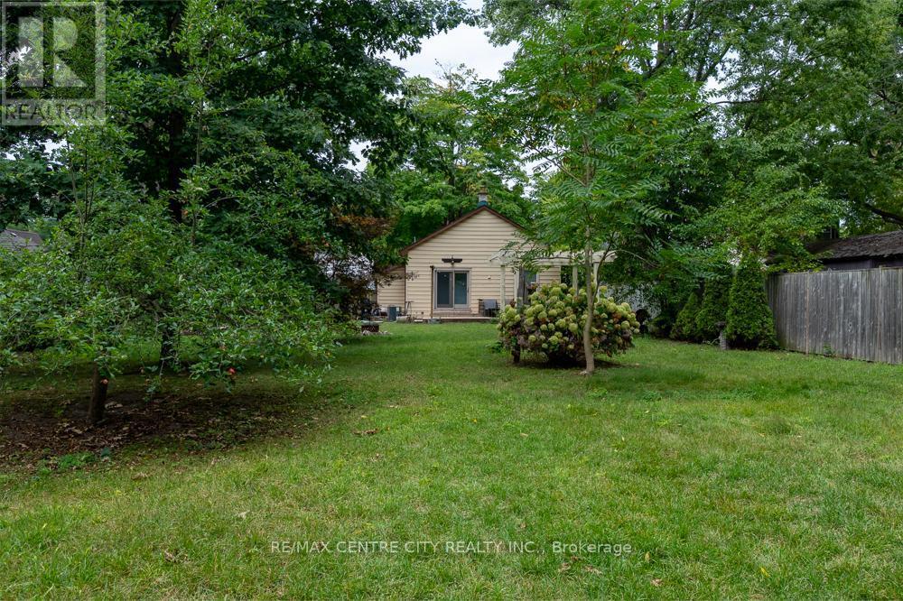 98 Oak Street, London East, Ontario  N5Z 2H6 - Photo 22 - X12388292