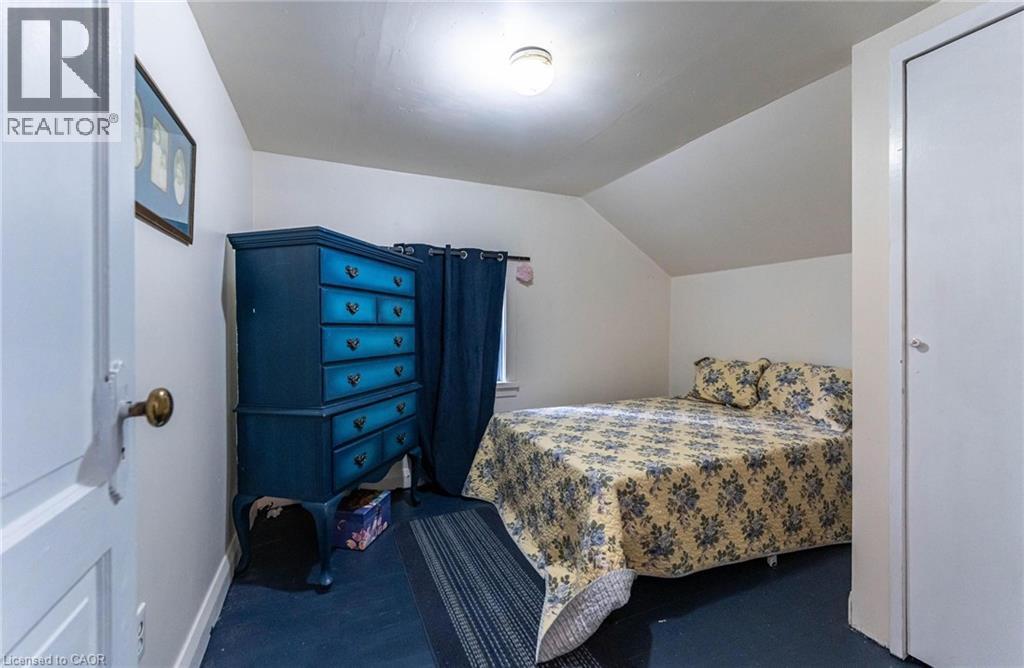 11 Elmwood Avenue, St. Catharines, Ontario  L2R 2T5 - Photo 20 - 40765016