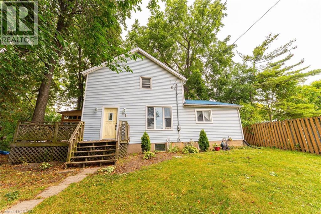 11 Elmwood Avenue, St. Catharines, Ontario  L2R 2T5 - Photo 1 - 40765016