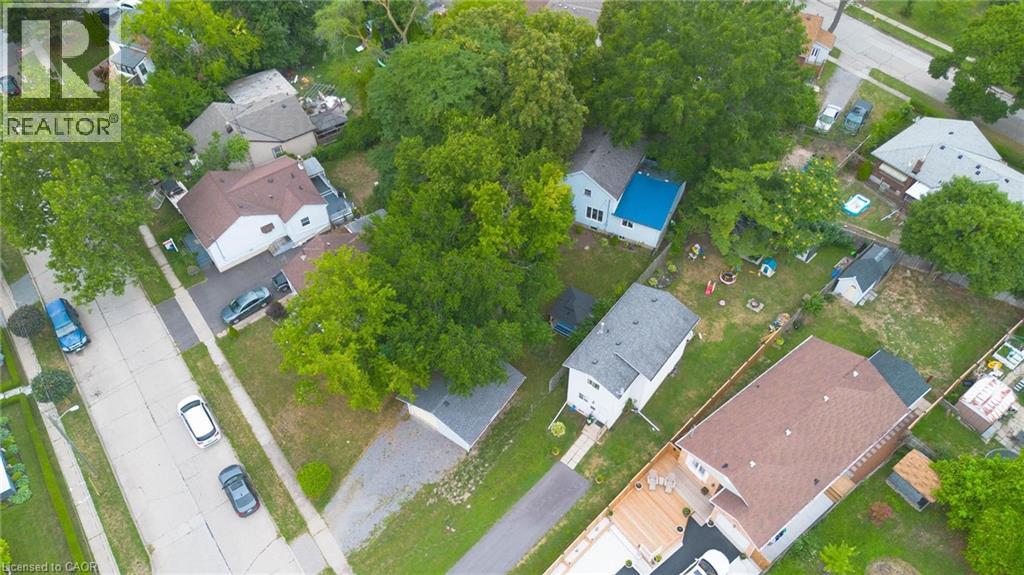 11 Elmwood Avenue, St. Catharines, Ontario  L2R 2T5 - Photo 8 - 40765016