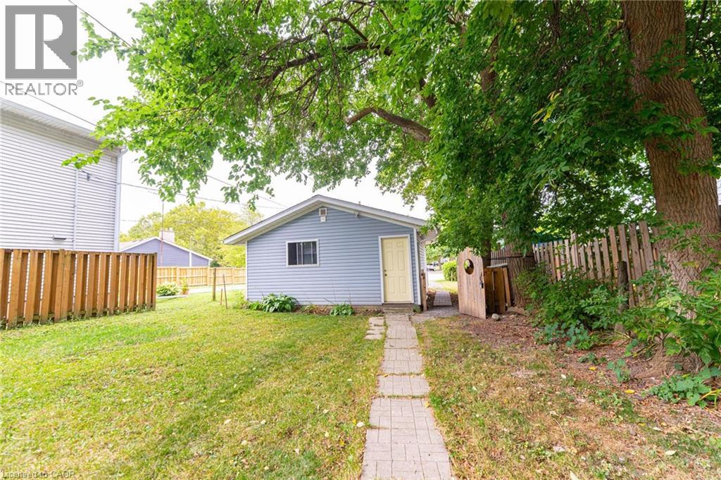 11 Elmwood Avenue, St. Catharines, Ontario  L2R 2T5 - Photo 36 - 40765016