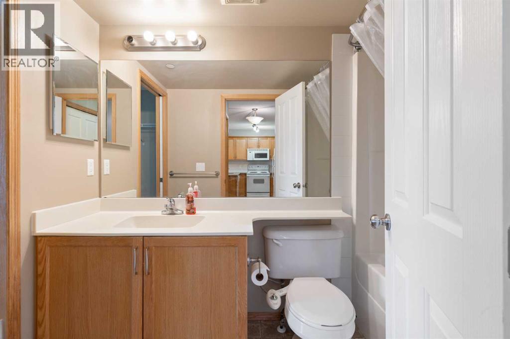 116, 390 Marina Drive, Chestermere, Alberta  T1X 1W6 - Photo 32 - A2236043