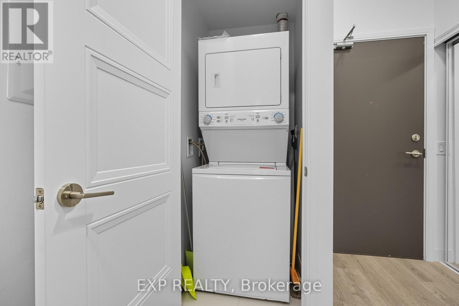 107 - 25 Neighbourhood Lane, Toronto, Ontario  M9Y 0C4 - Photo 8 - W12427774