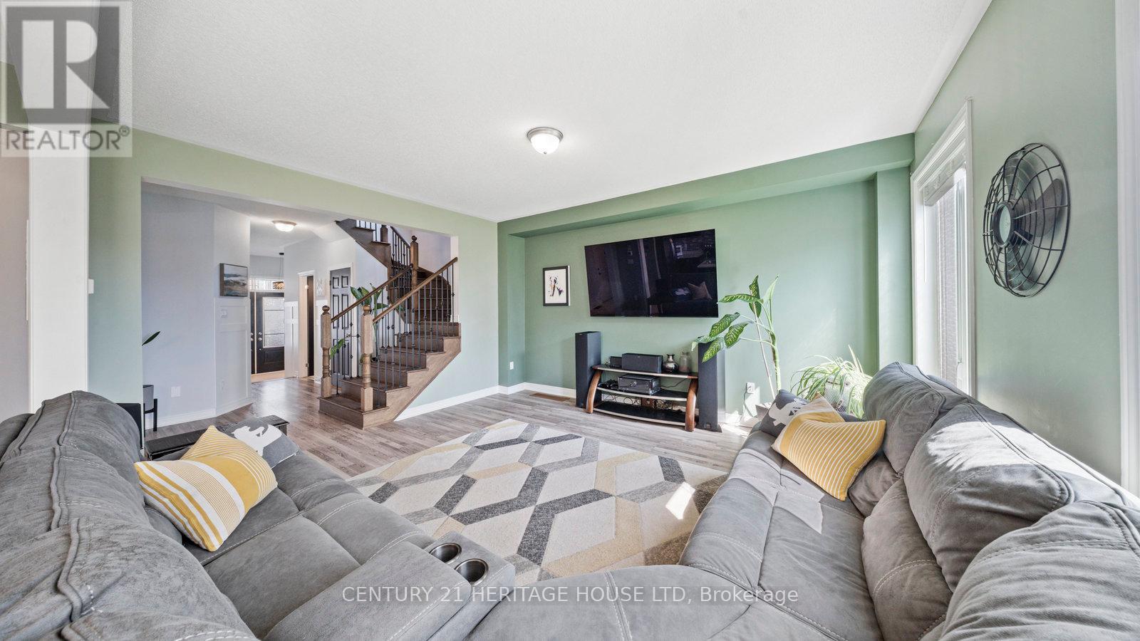 119 Barlow Place, Brant (Paris), Ontario  N3L 0G8 - Photo 6 - X12427765