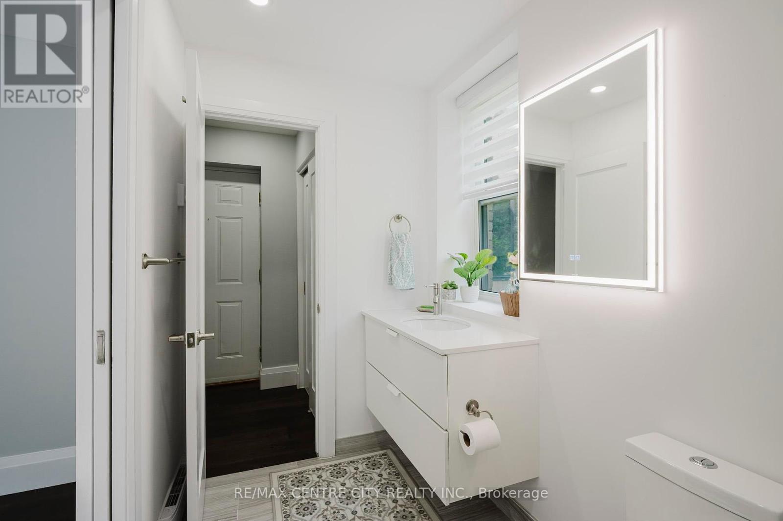 Photo 6 of 23 for 309 - 460 Wellington Street