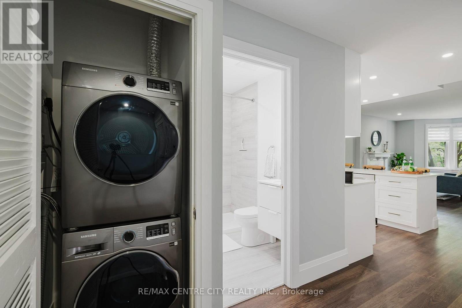 Photo 9 of 23 for 309 - 460 Wellington Street