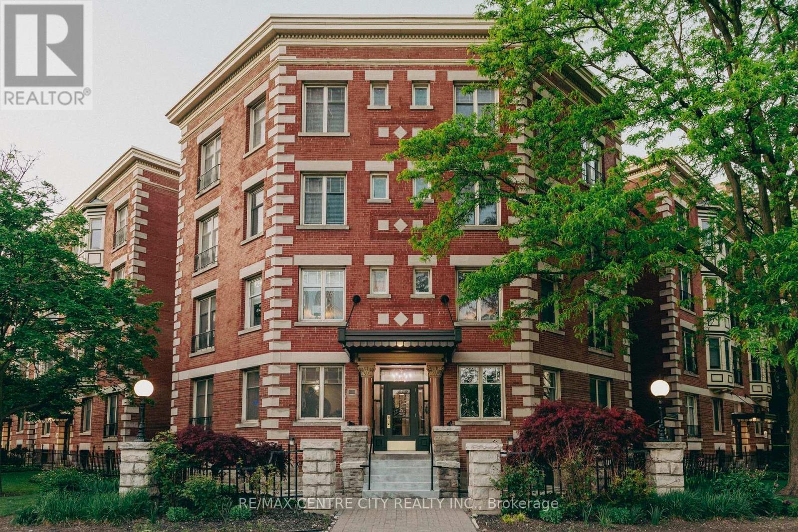 309 - 460 Wellington Street, London East, Ontario  N6A 3P8 - Photo 2 - X12190541