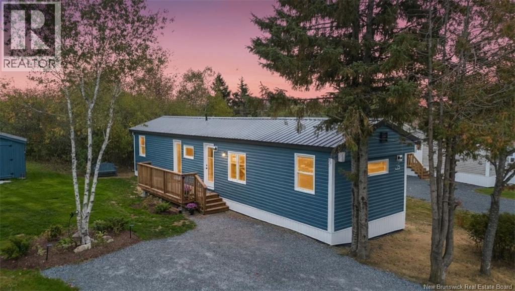 22 Elmdale Crescent, Fredericton, New Brunswick  E3B 6R1 - Photo 1 - NB126579