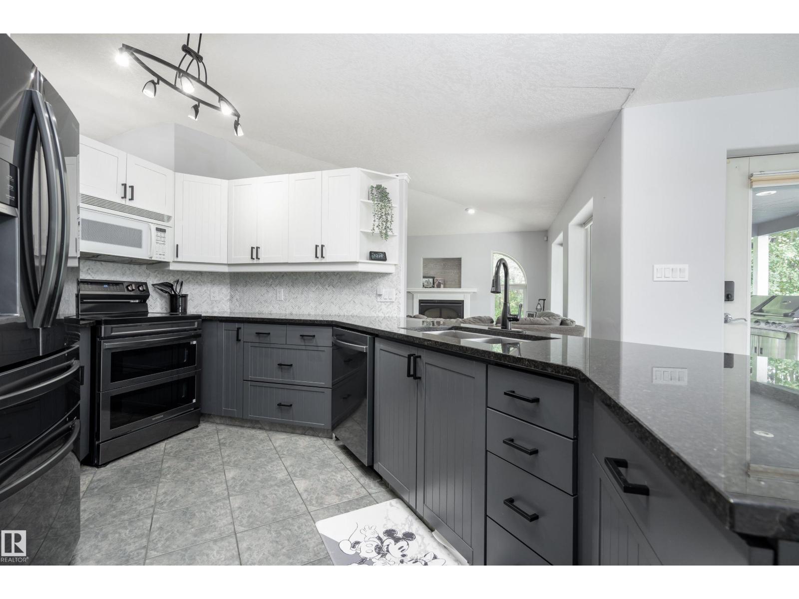 21 Power Dr, Rural Lac Ste. Anne County, Alberta  T0E 0A0 - Photo 5 - E4454140