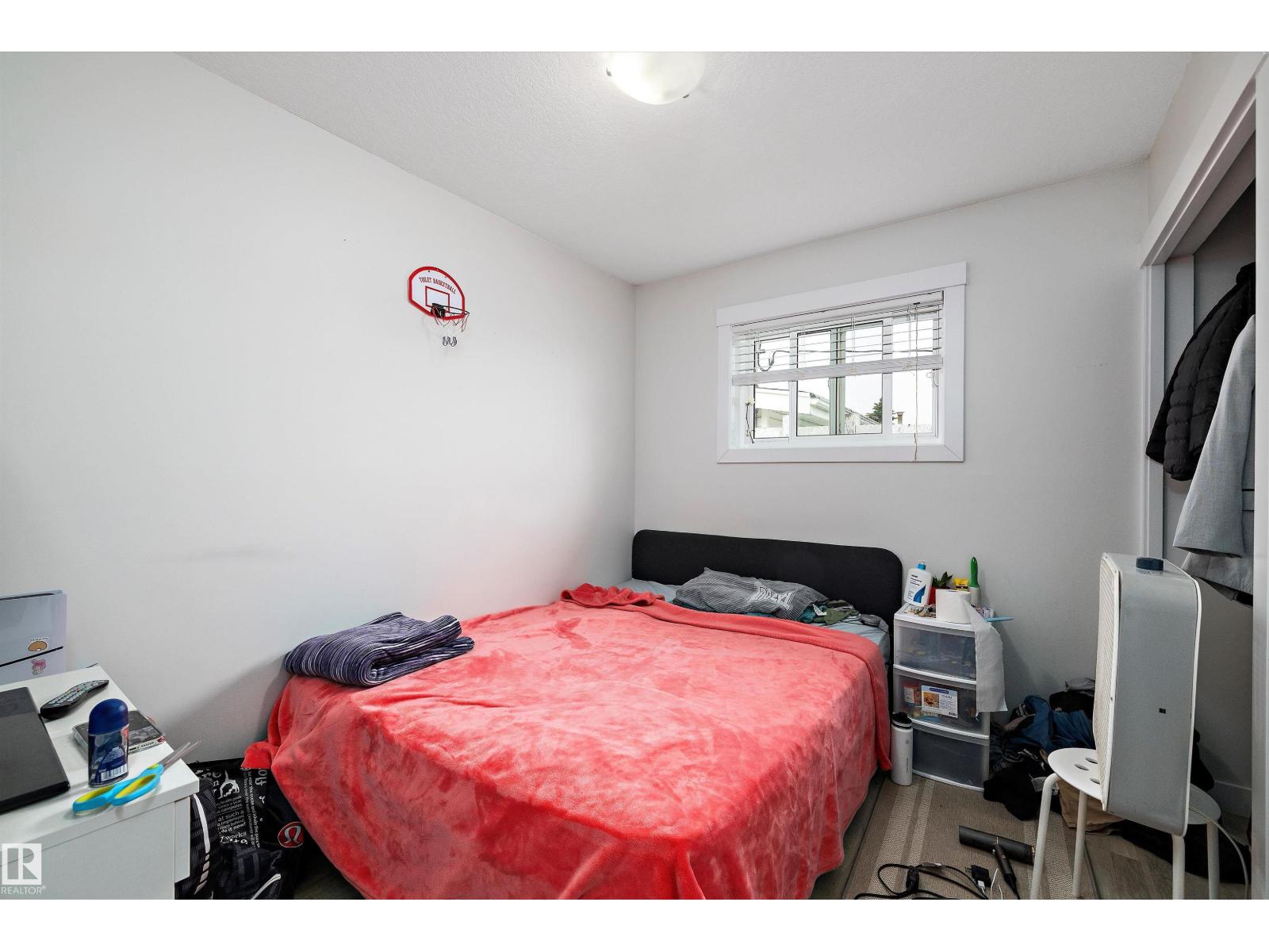 10229/10231 159 St Nw, Edmonton, Alberta  T5P 3A3 - Photo 15 - E4459572