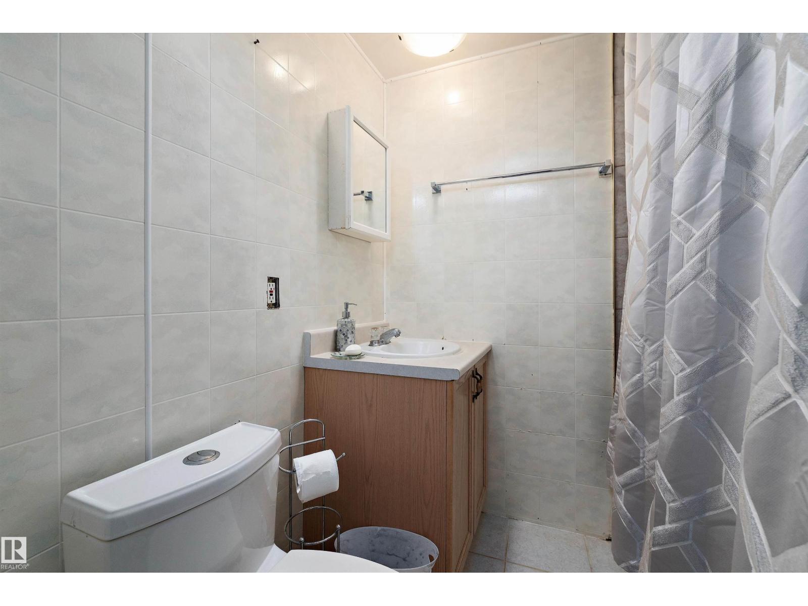 10229/10231 159 St Nw, Edmonton, Alberta  T5P 3A3 - Photo 63 - E4459572