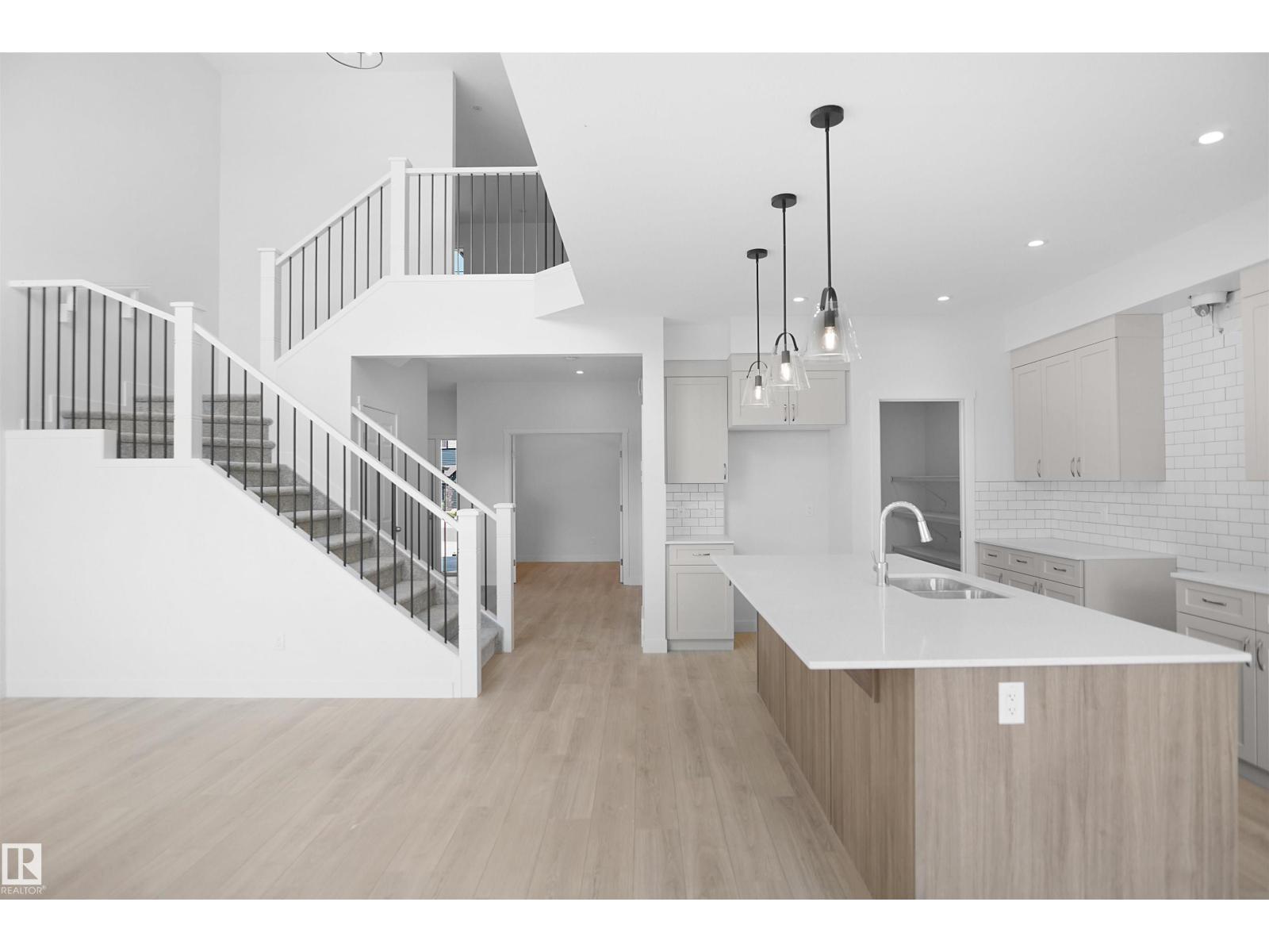 22007 81 Av Nw, Edmonton, Alberta  T5T 7H9 - Photo 10 - E4452338
