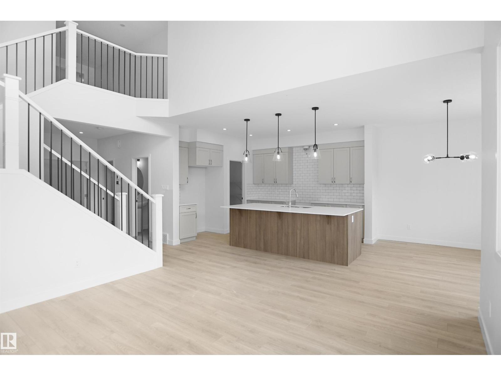 22007 81 Av Nw, Edmonton, Alberta  T5T 7H9 - Photo 9 - E4452338