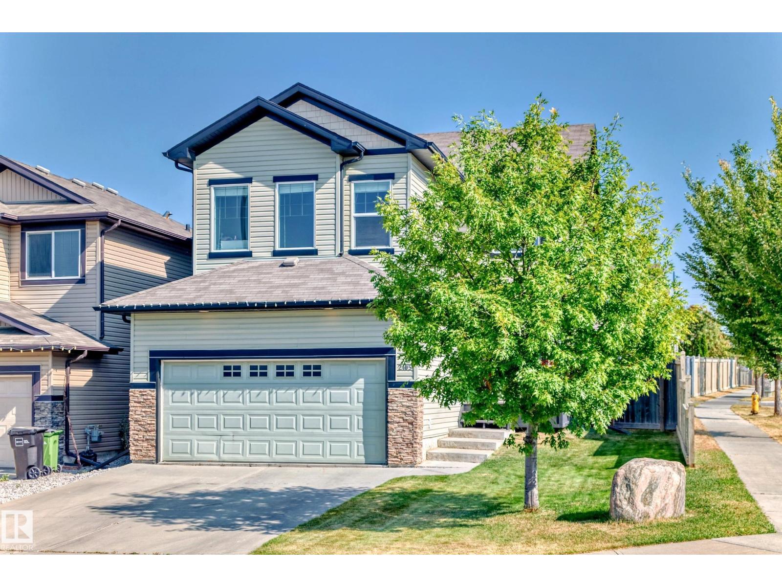 2105 32A ST NW, Edmonton, Alberta