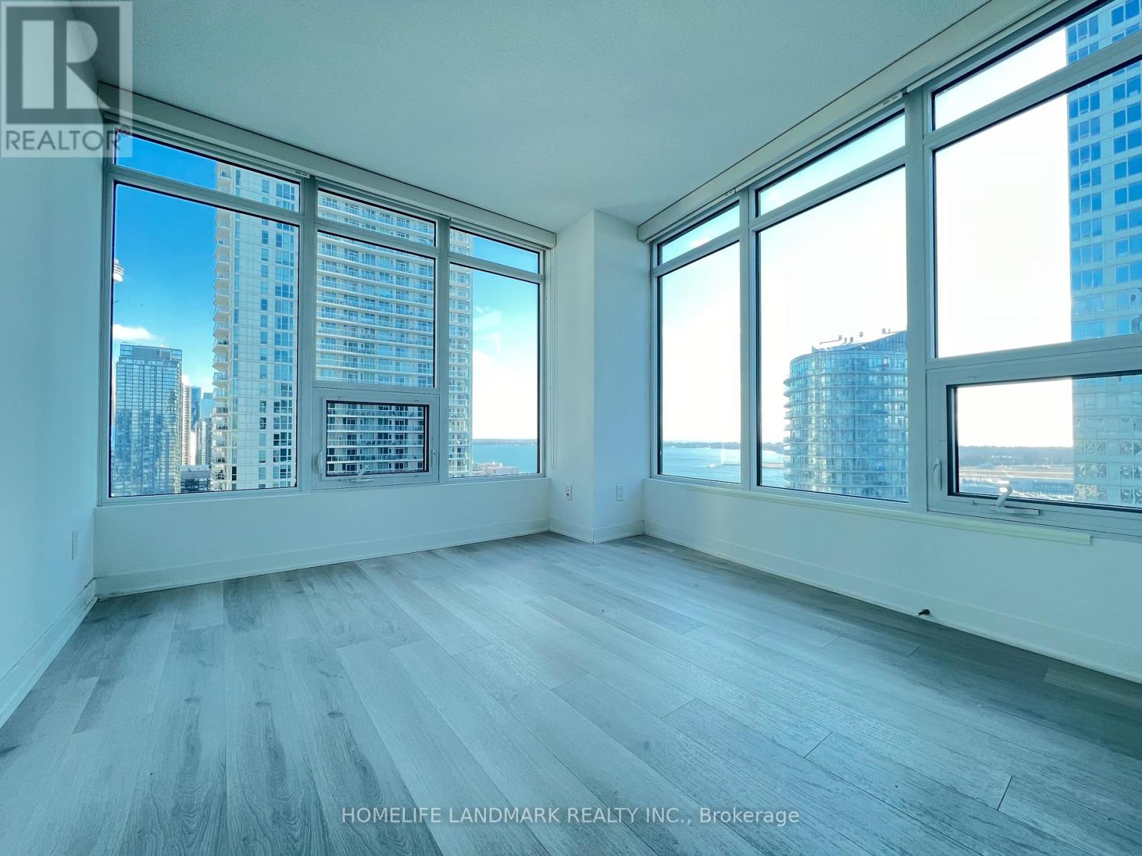 2612 - 70 Queens Wharf Road, Toronto, Ontario  M5V 0J2 - Photo 4 - C12427786