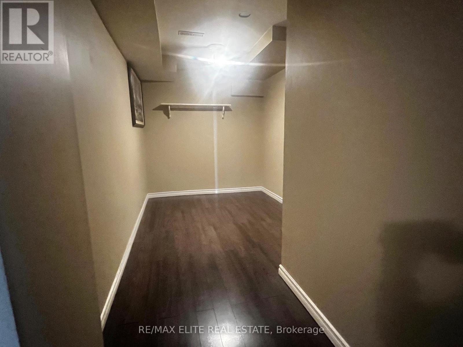 29 - 1240 Westview Terrace, Oakville, Ontario  L6M 3M4 - Photo 31 - W12356272