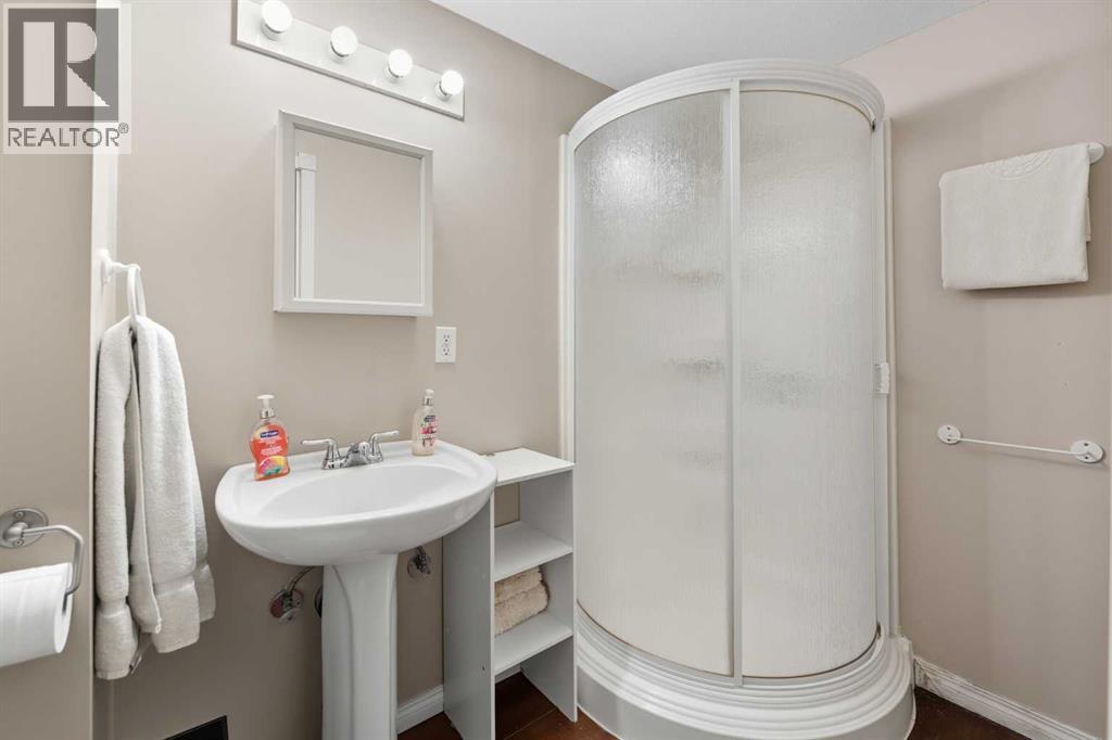 201, 829 Coach Bluff Crescent Sw, Calgary, Alberta  T3H 1B1 - Photo 12 - A2260118