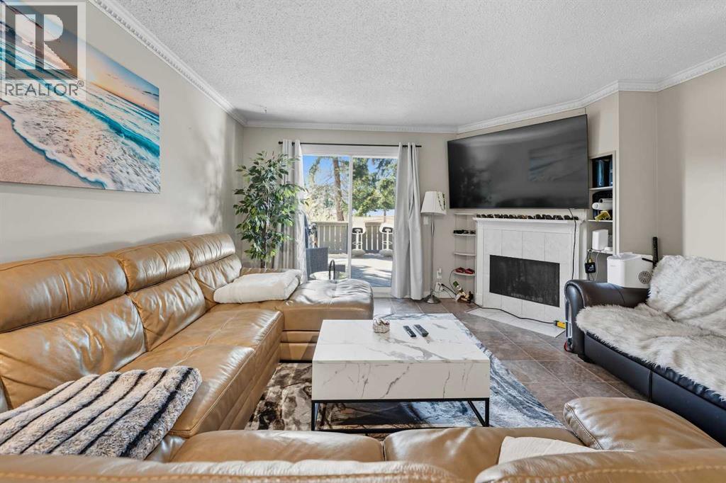 201, 829 Coach Bluff Crescent Sw, Calgary, Alberta  T3H 1B1 - Photo 3 - A2260118