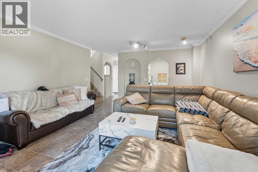 201, 829 Coach Bluff Crescent Sw, Calgary, Alberta  T3H 1B1 - Photo 4 - A2260118