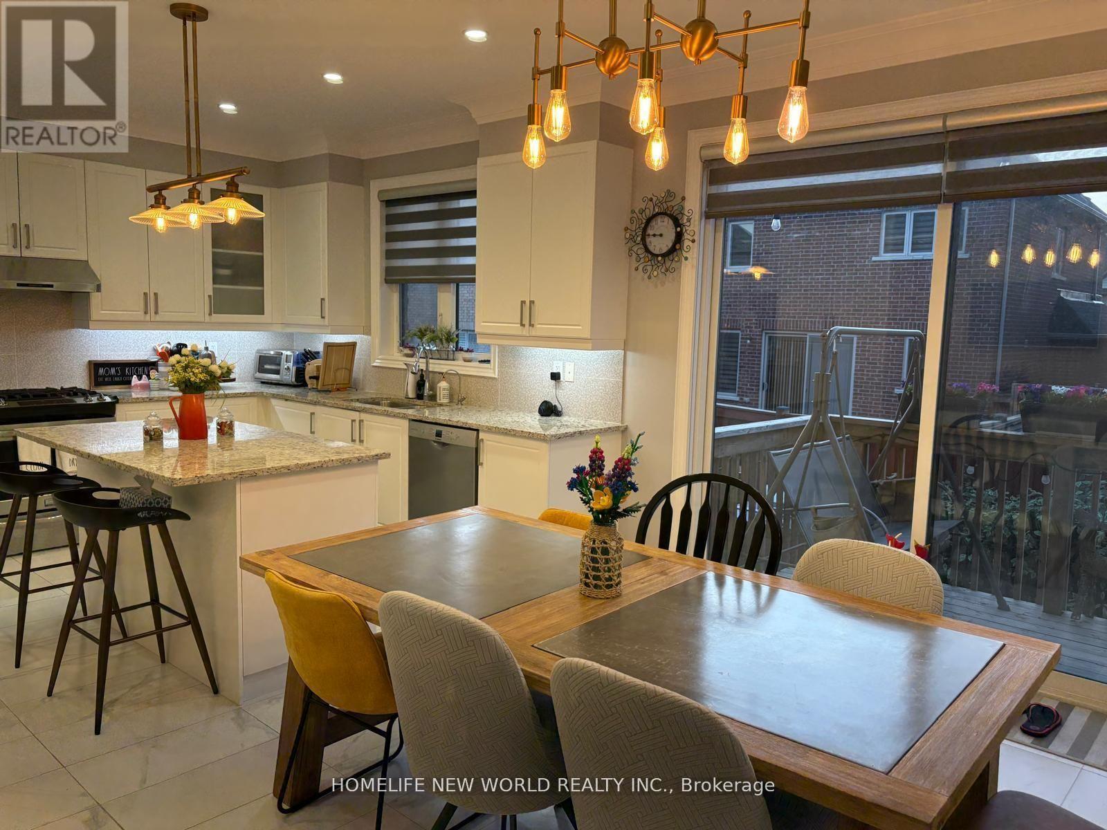 143 Mondial Crescent, East Gwillimbury, Ontario  L9N 0S1 - Photo 10 - N12427785