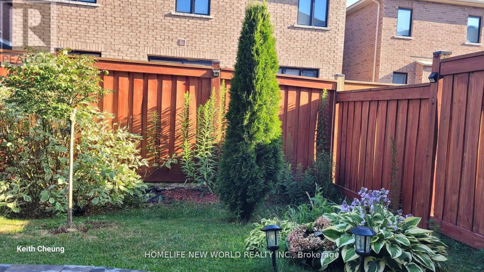 143 Mondial Crescent, East Gwillimbury, Ontario  L9N 0S1 - Photo 15 - N12427785