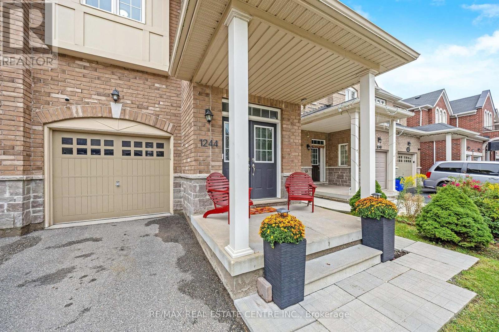 1244 RUDDY CRESCENT, Milton, Ontario