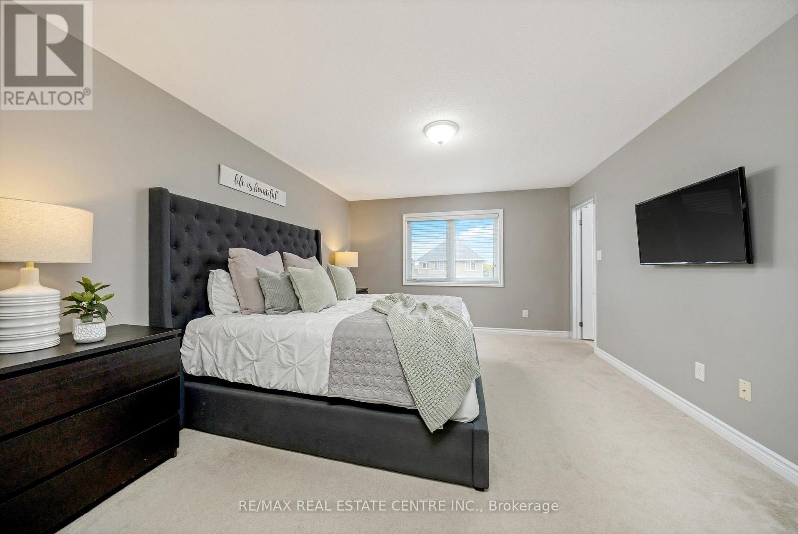 1244 Ruddy Crescent, Milton, Ontario  L9T 8M2 - Photo 22 - W12427778