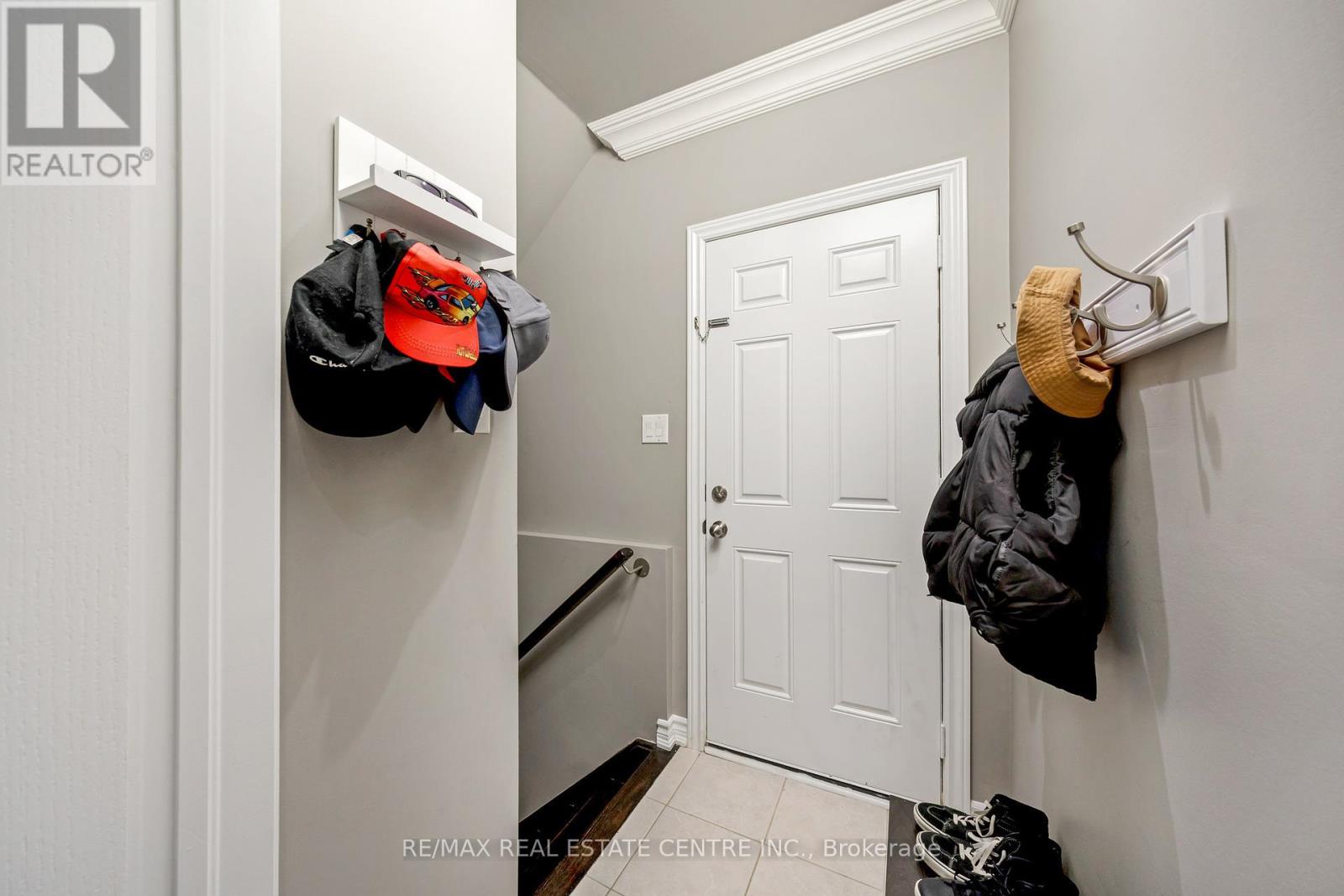 1244 Ruddy Crescent, Milton, Ontario  L9T 8M2 - Photo 32 - W12427778