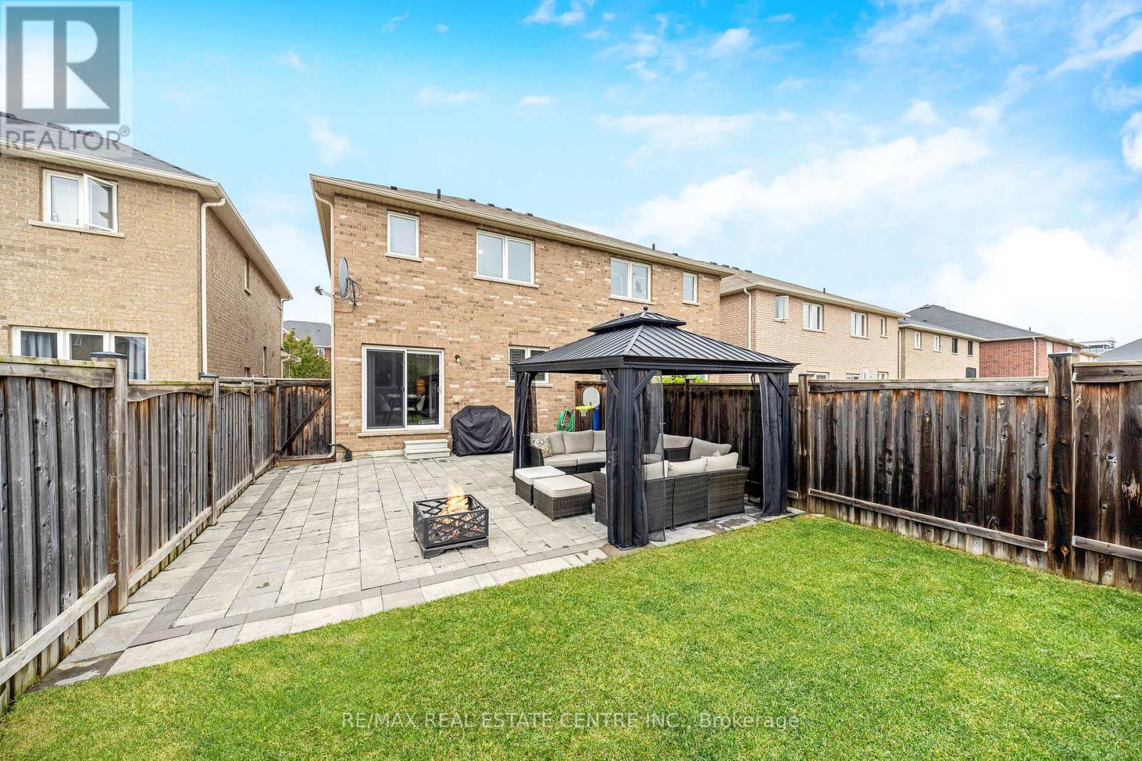 1244 Ruddy Crescent, Milton, Ontario  L9T 8M2 - Photo 39 - W12427778