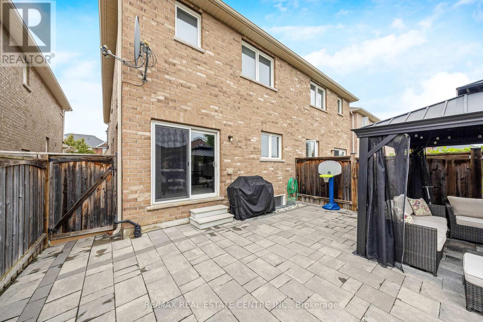 1244 Ruddy Crescent, Milton, Ontario  L9T 8M2 - Photo 40 - W12427778