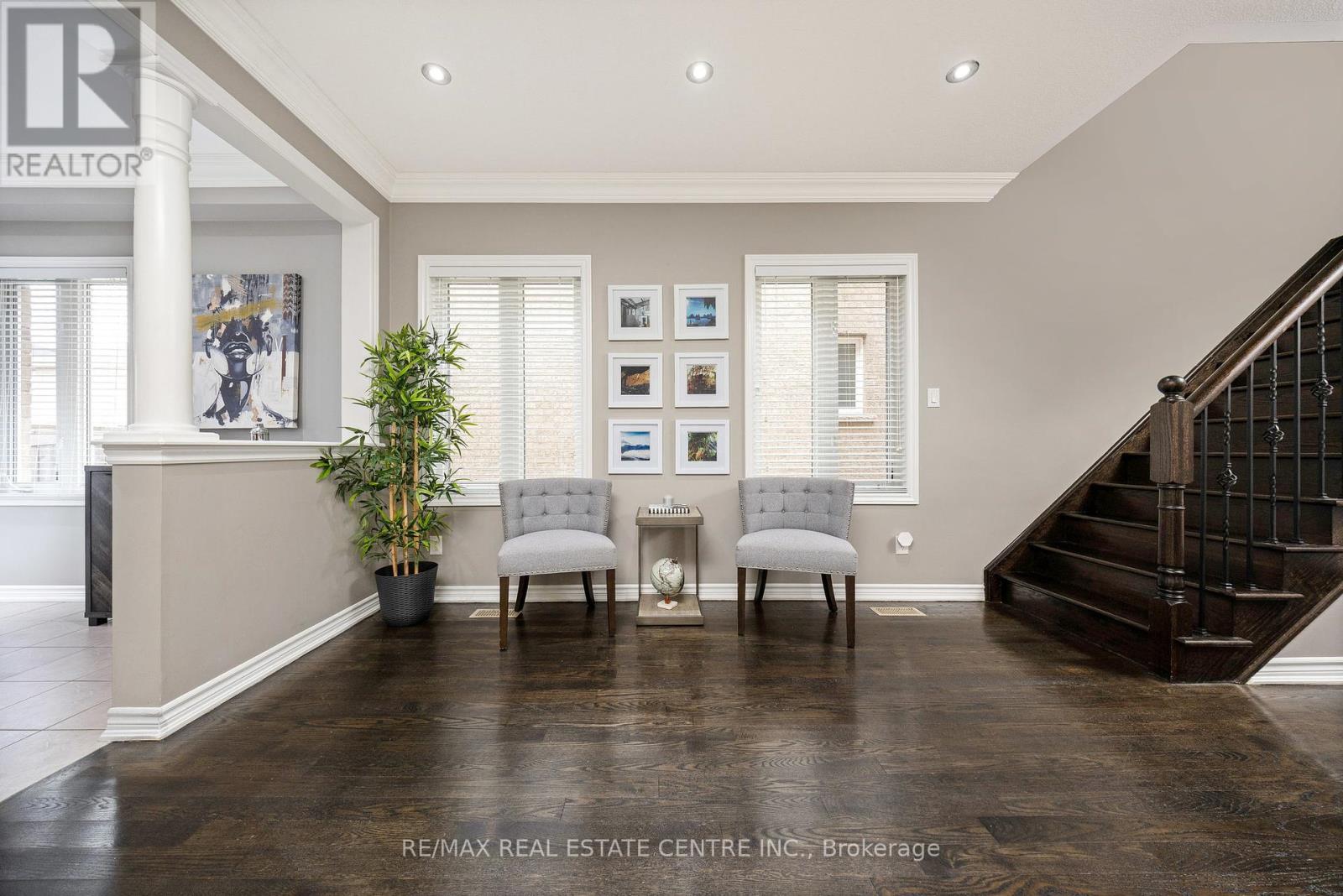 1244 Ruddy Crescent, Milton, Ontario  L9T 8M2 - Photo 8 - W12427778