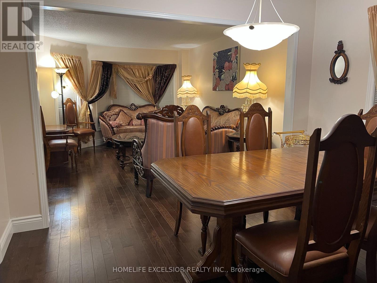 3408 Water Lily Court, Mississauga, Ontario  L5N 6B5 - Photo 3 - W12427781